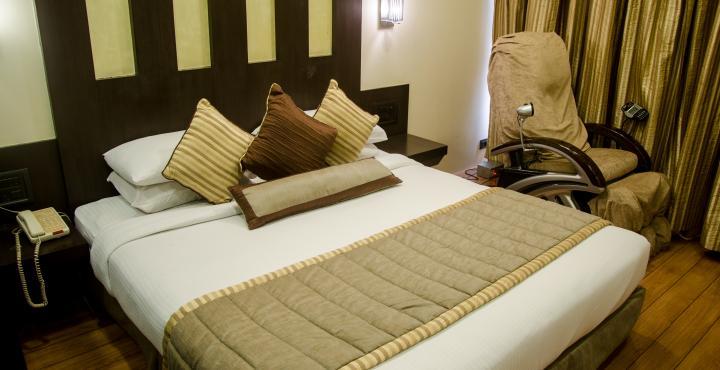 Hotel Silver Inn Мумбаи Экстерьер фото