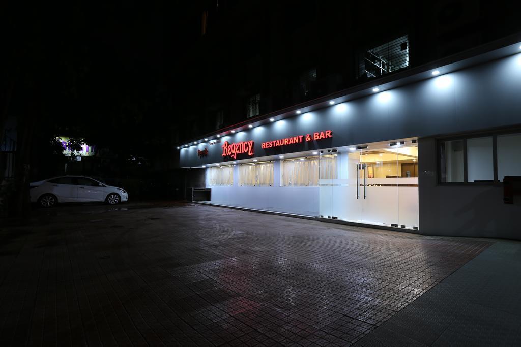 Hotel Silver Inn Мумбаи Экстерьер фото