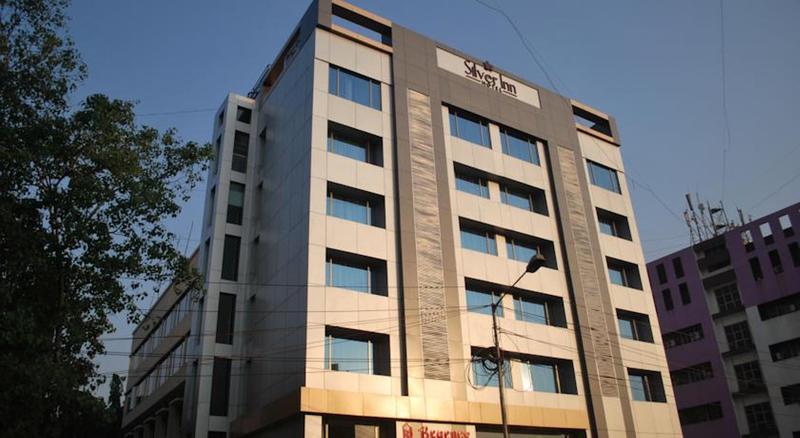Hotel Silver Inn Мумбаи Экстерьер фото